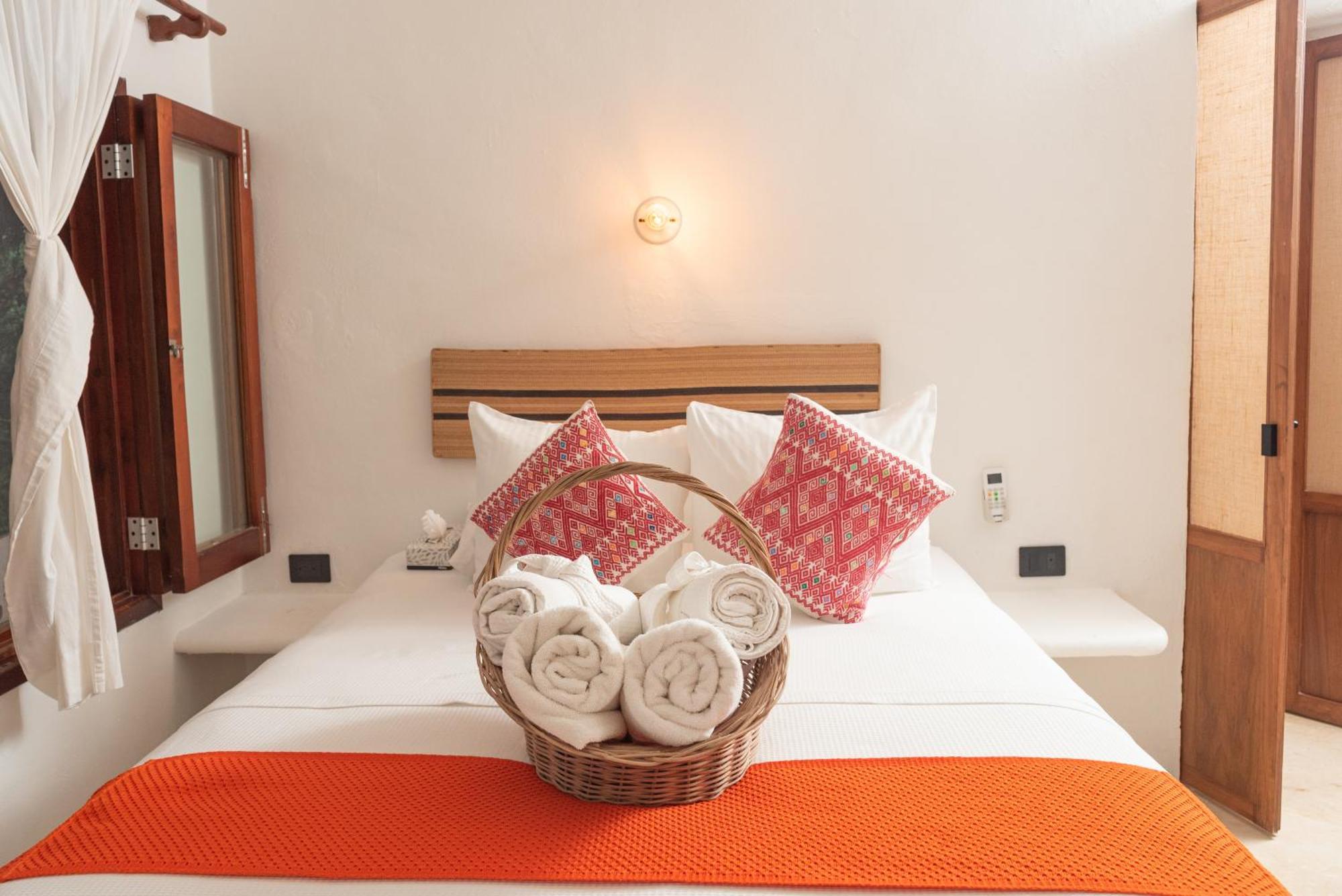 Casa Takywara Hotel Isla Holbox Екстериор снимка