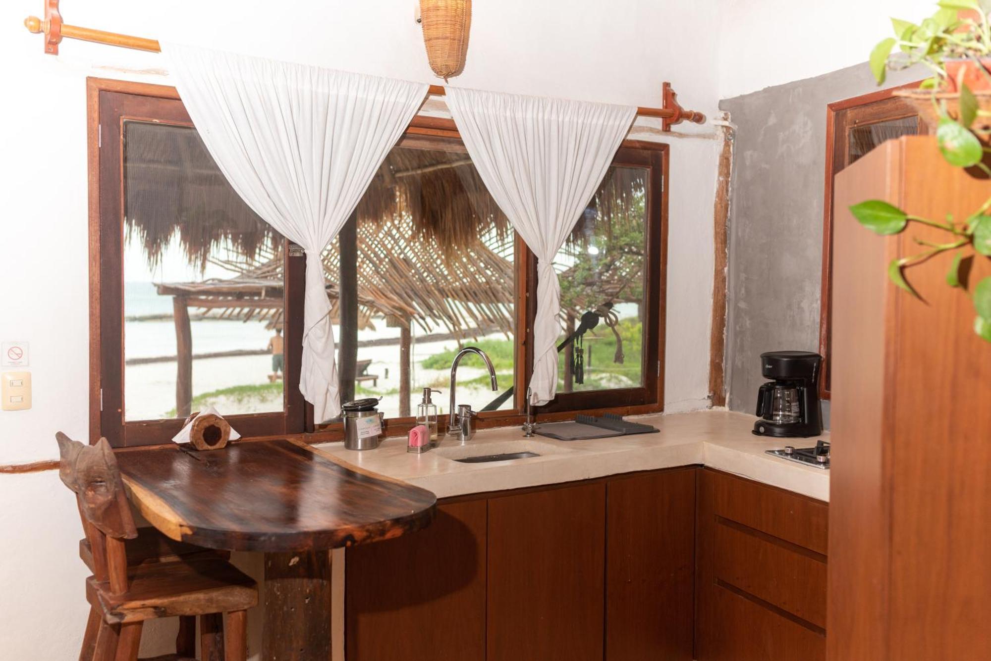 Casa Takywara Hotel Isla Holbox Екстериор снимка